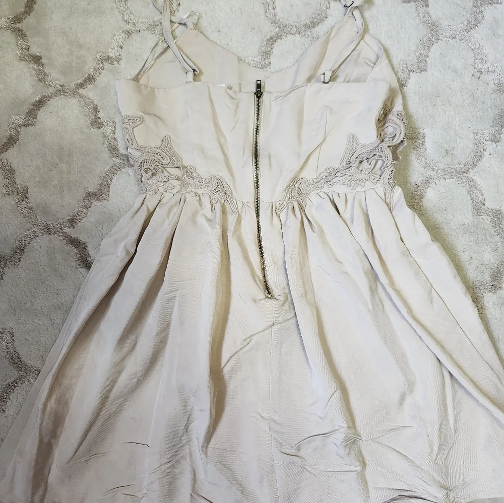 Spring Dress - Picture 4 of 4